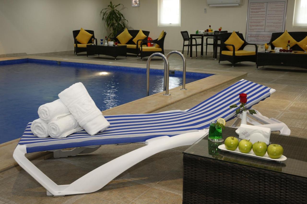 Warwick Al Jubail Hotel Exterior foto