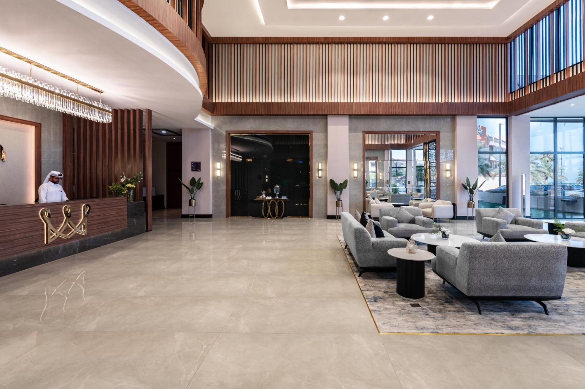 Warwick Al Jubail Hotel Exterior foto